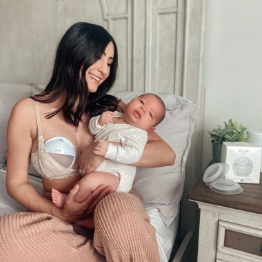 Meet Elvie Curve - wearable, silicone breast pump 
